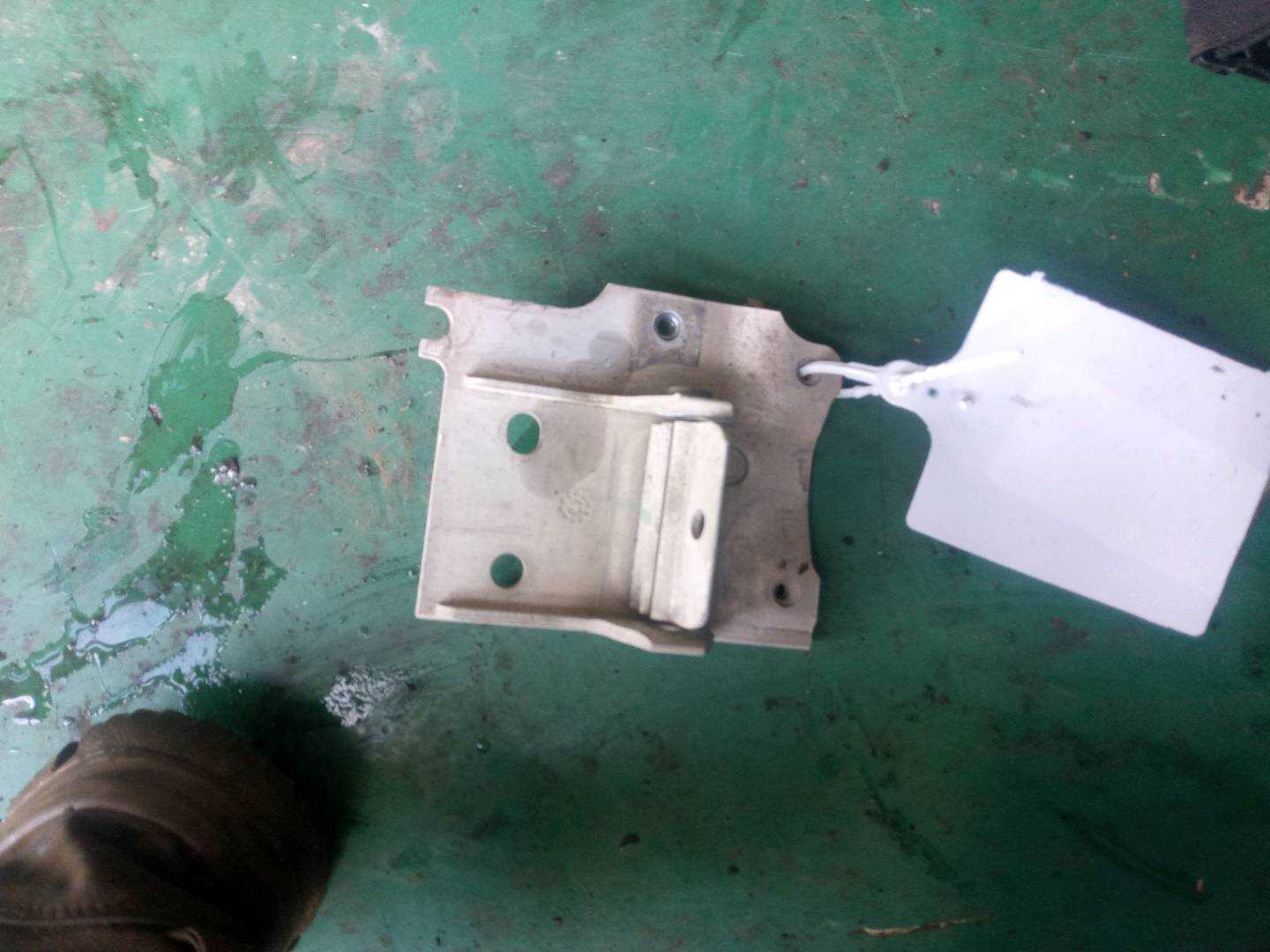 51117186514 Adapter Plate, Right