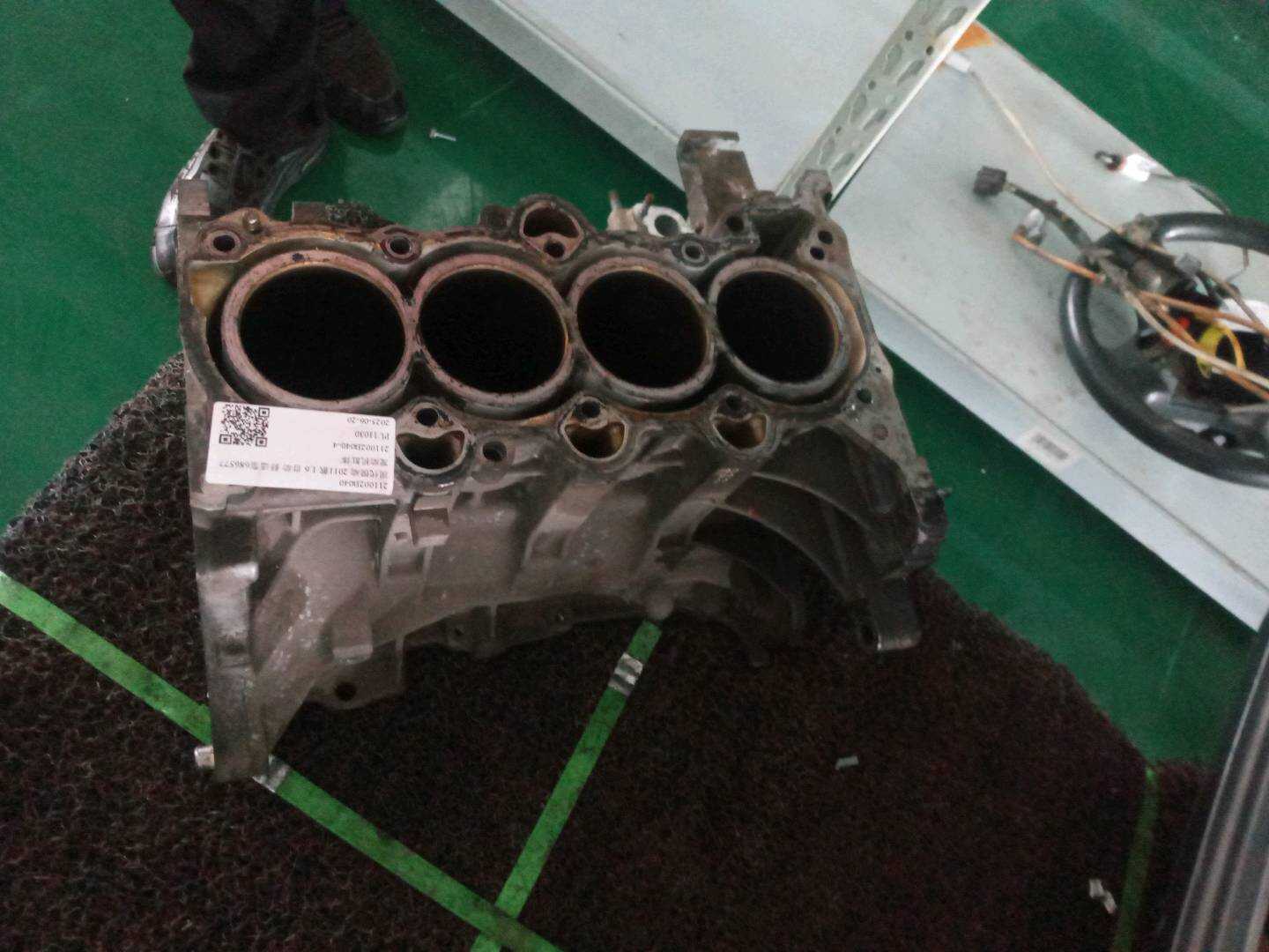 211002B040 Engine Block