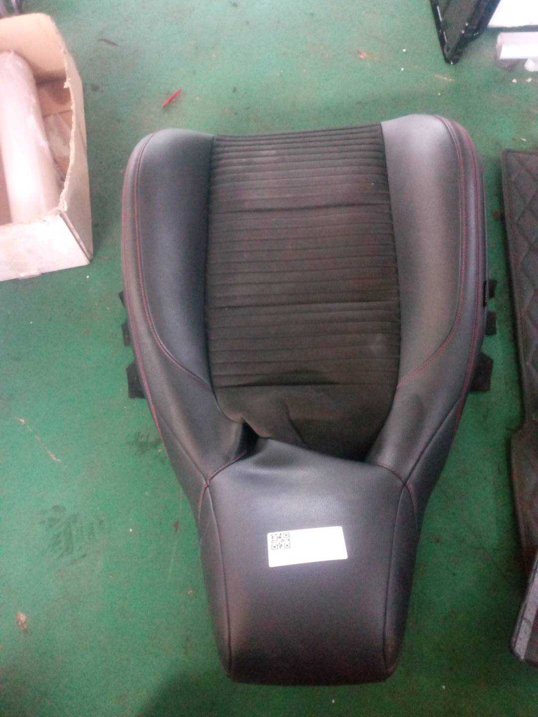 A17691090019G60 副驾驶员座椅靠背面罩