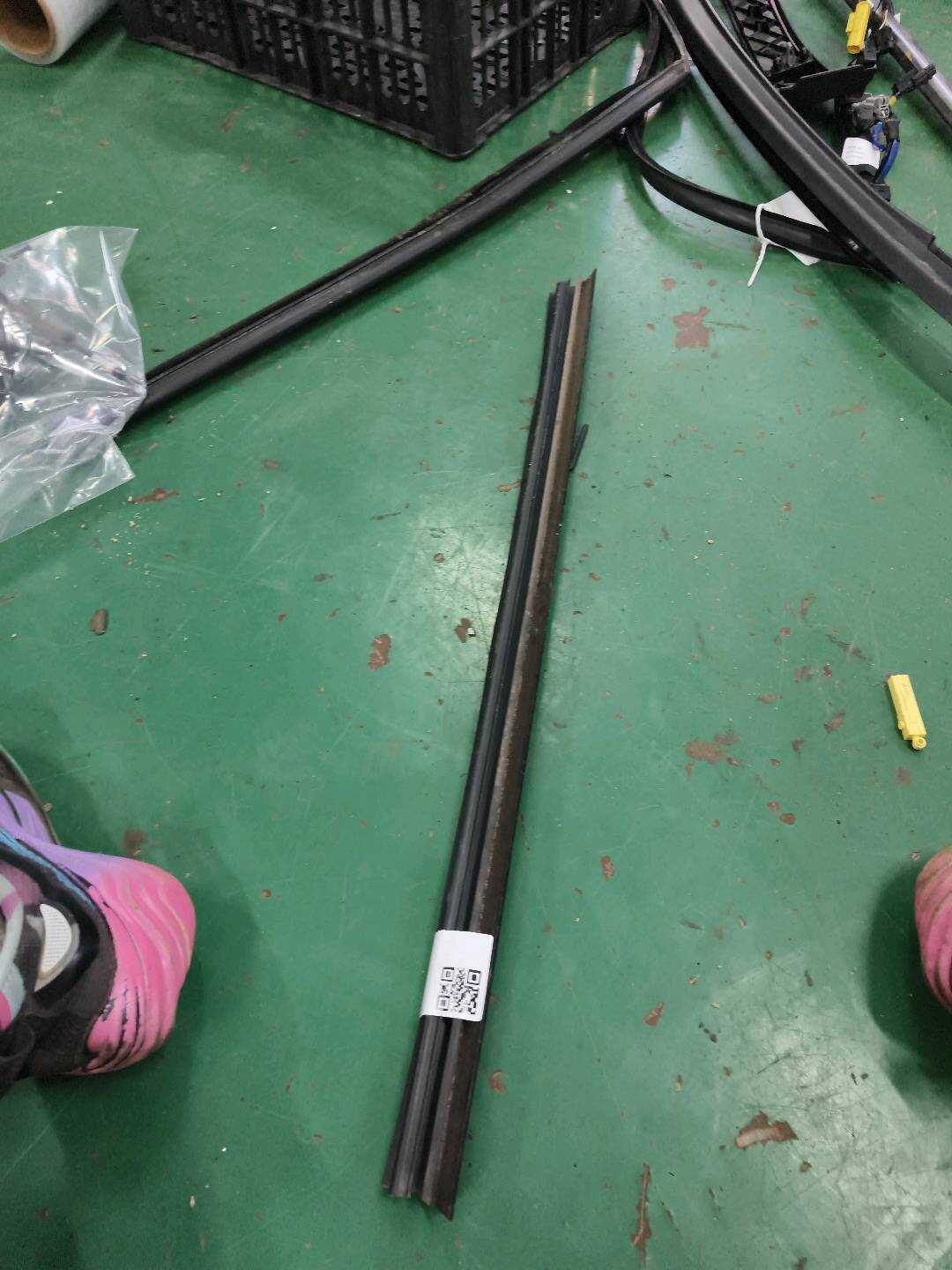 82834JE20A 后门玻璃压条（右内）