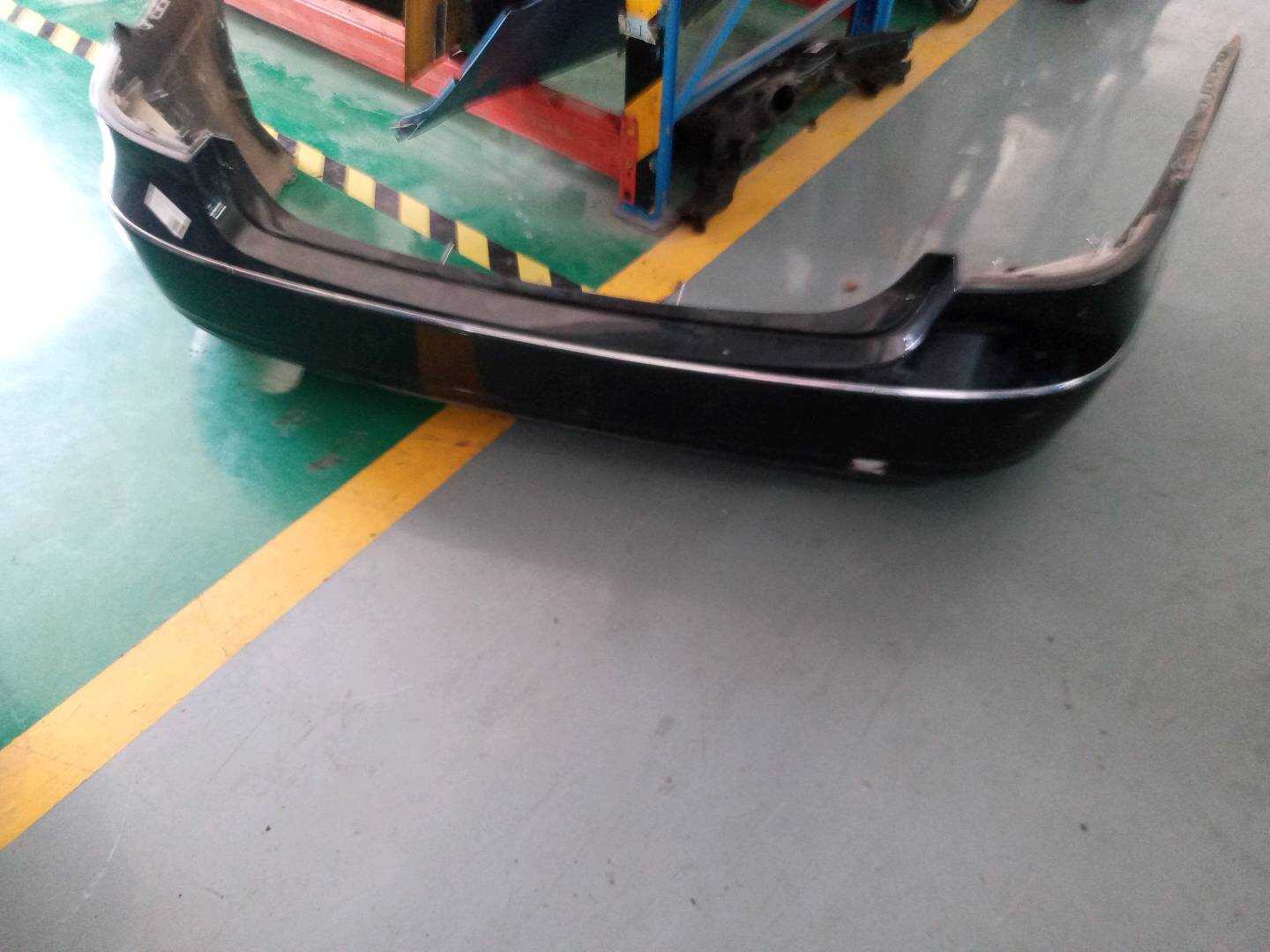 A21288047409999 后保险杠皮