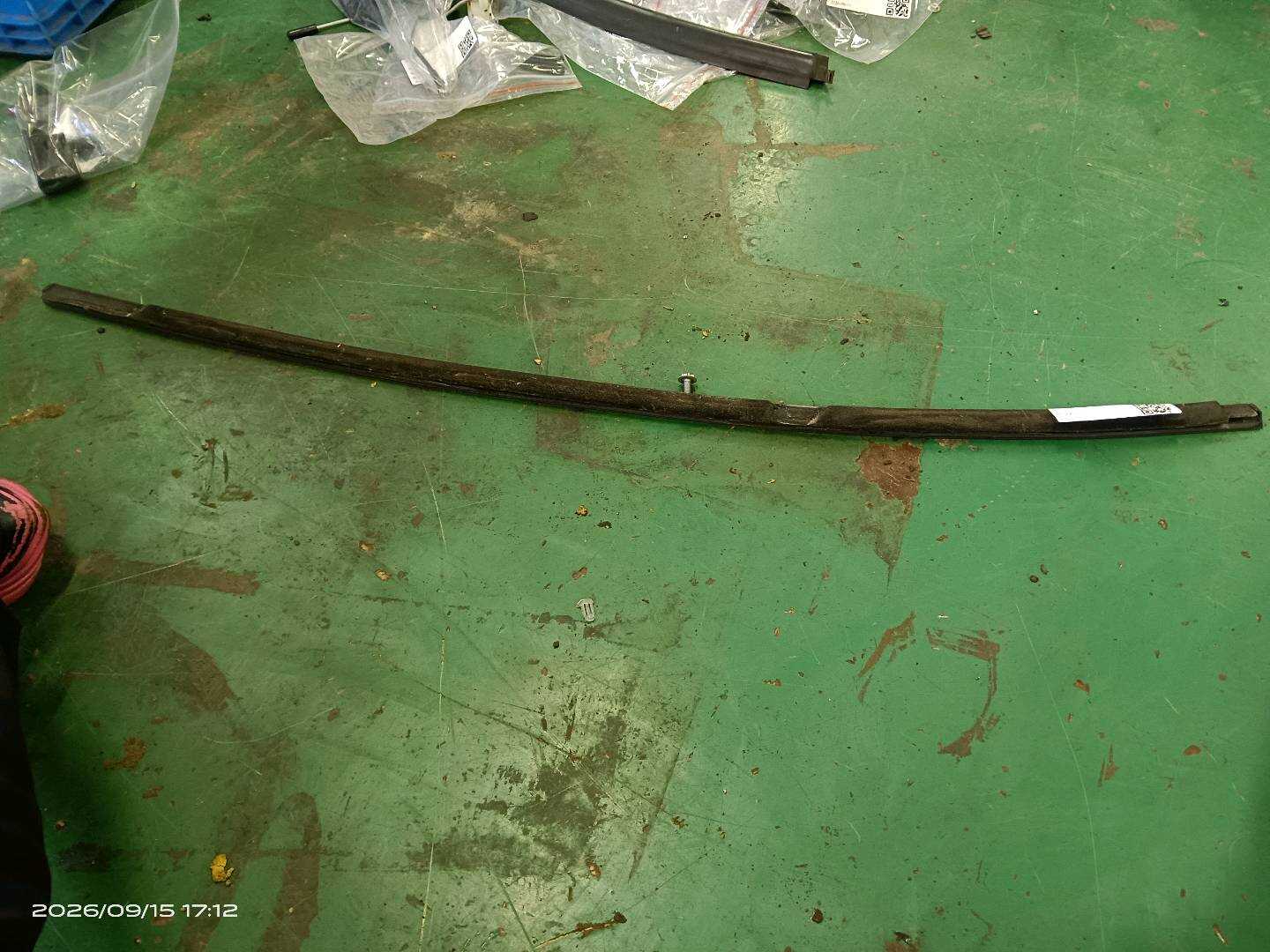 51352990880 后门玻璃压条（右外）