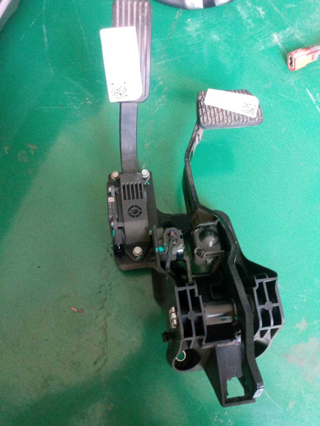 10401901 Accelerator Pedal