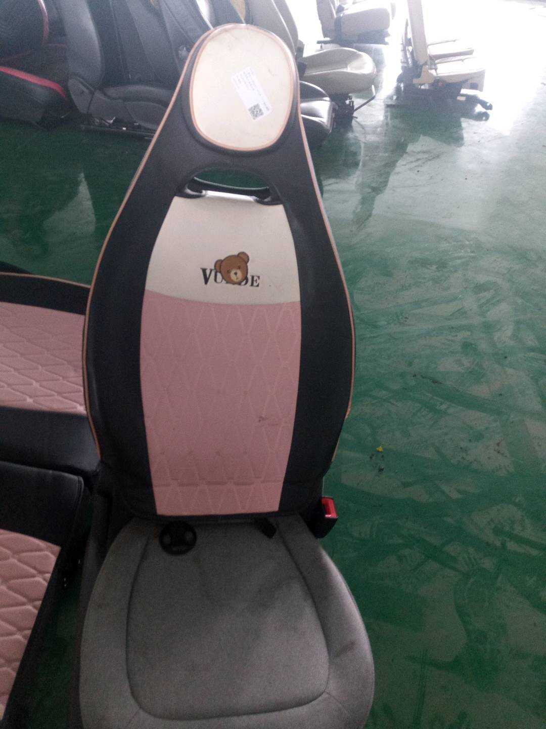 26133048 副驾驶员座椅总成