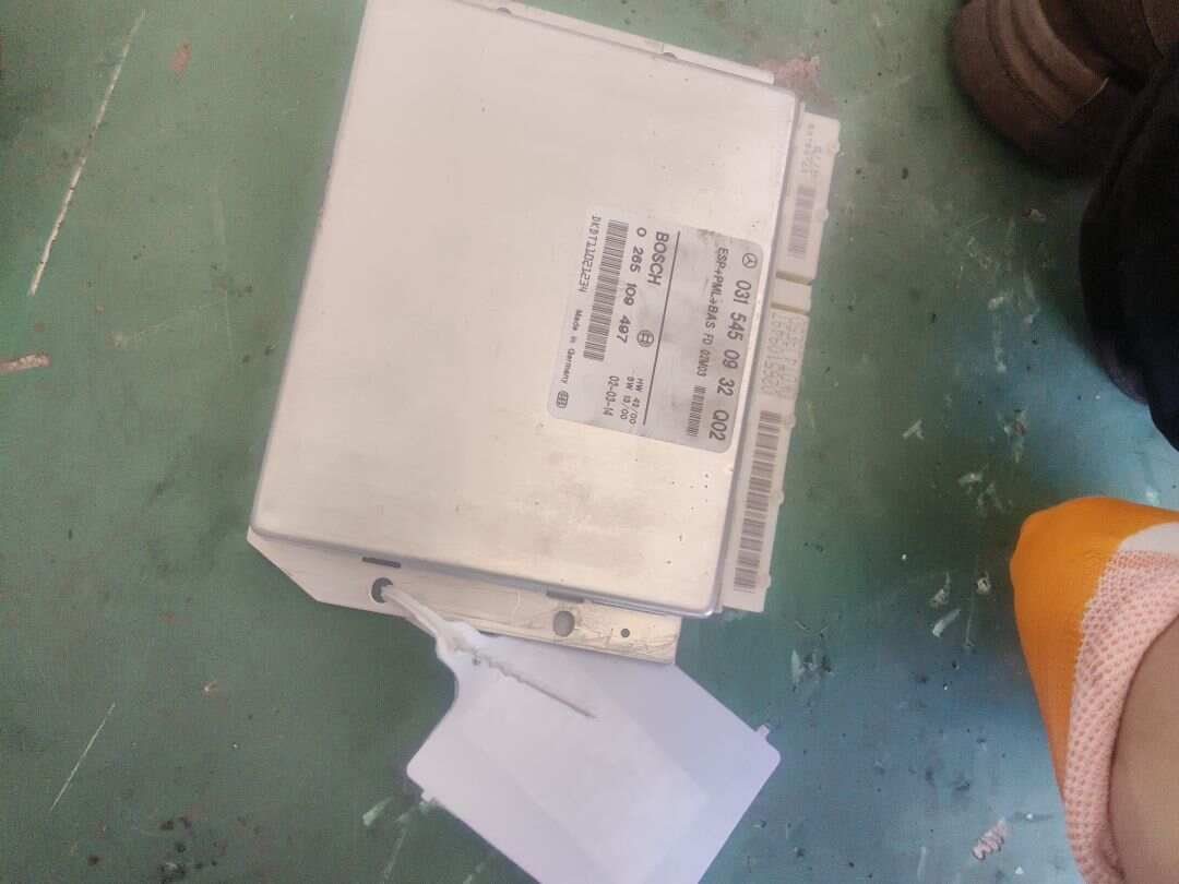 A0315450932 倒车雷达控制电脑