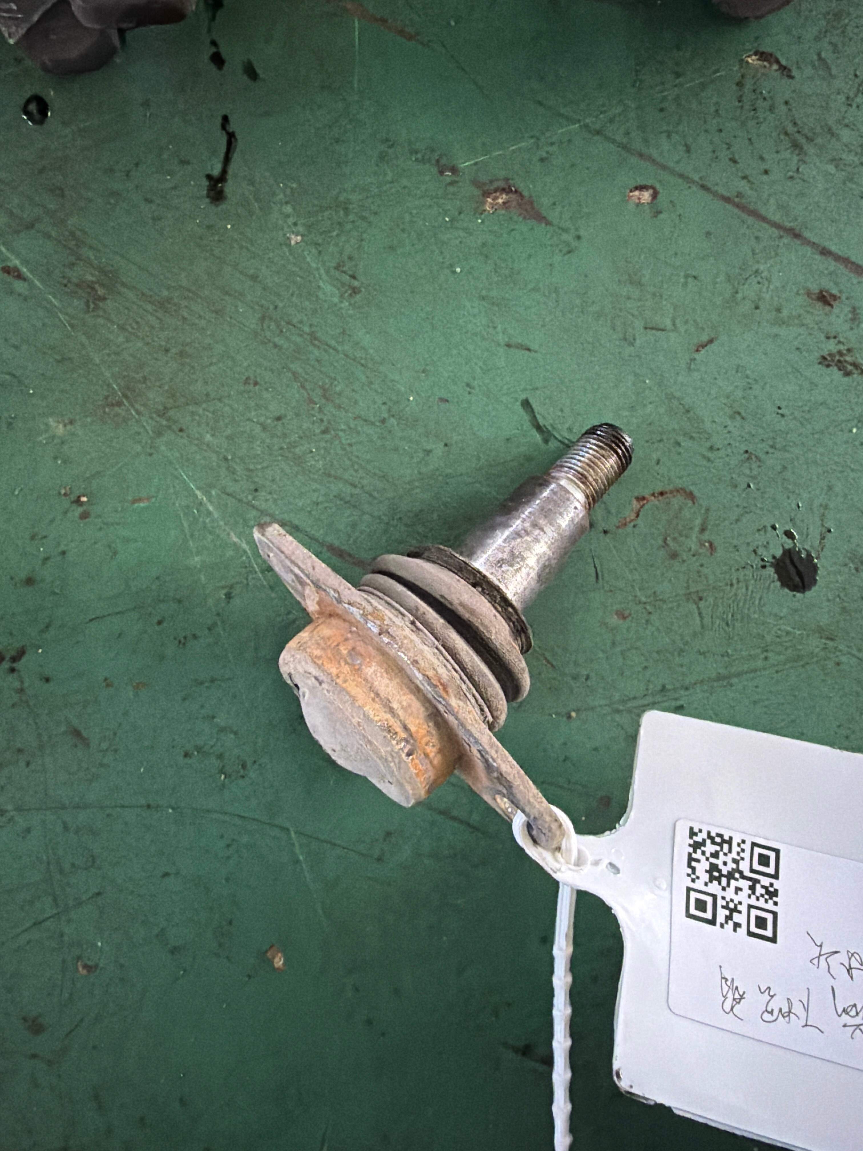 31106787665 前下摆臂球头(右)