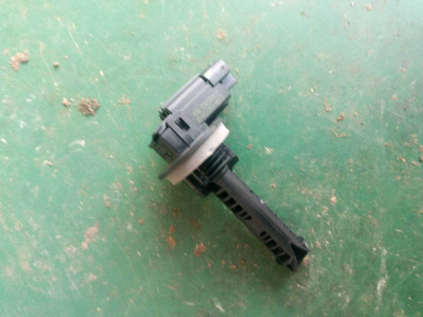 E1GH19C734AC 车内温度传感器