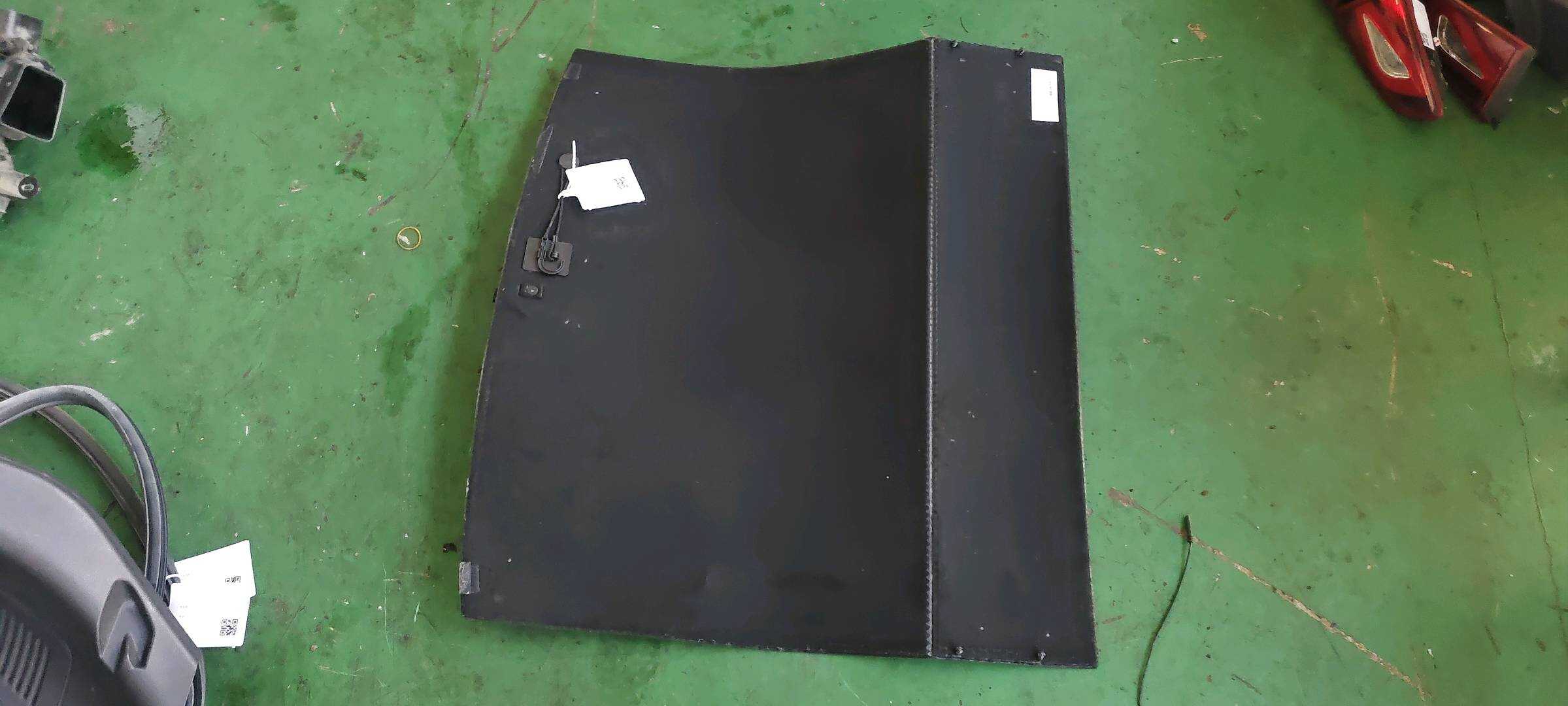 6235013ADU0000M02 行李箱地毯总成_松脂黑色