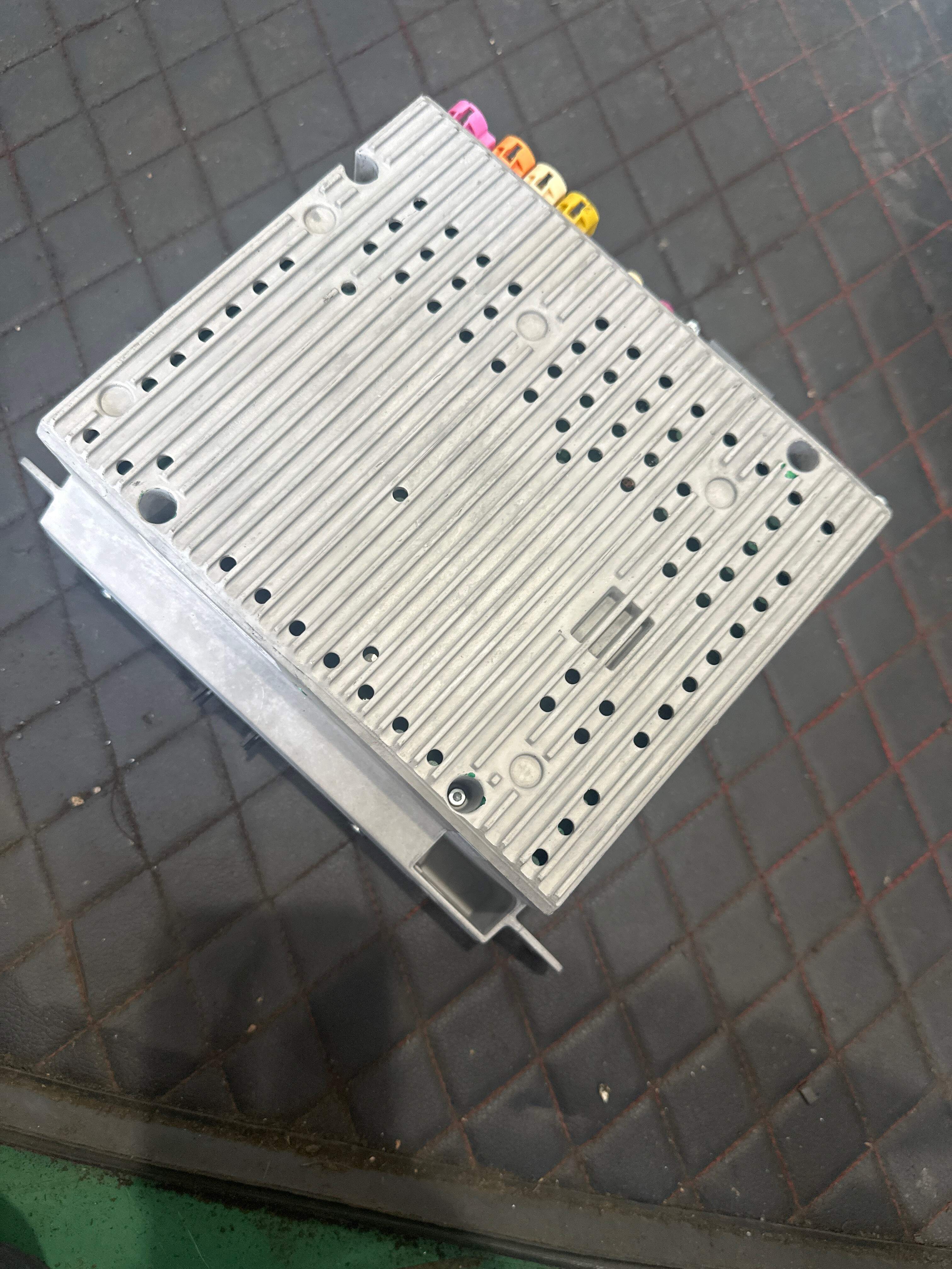 65125A1A517 Multimedia Head Unit
