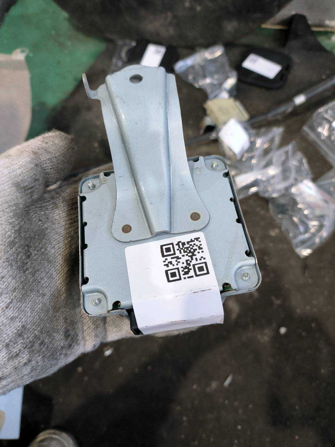 896A033010 主动发动机支座控制ECU总成