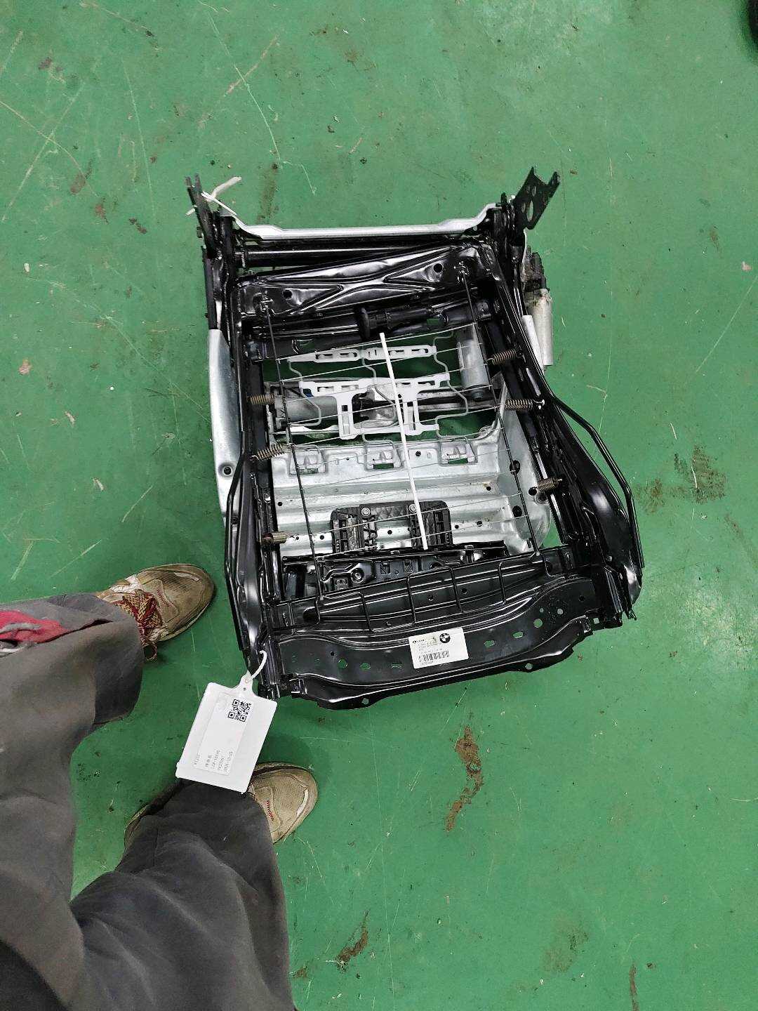 52106982919 Driver Seat Backrest Frame