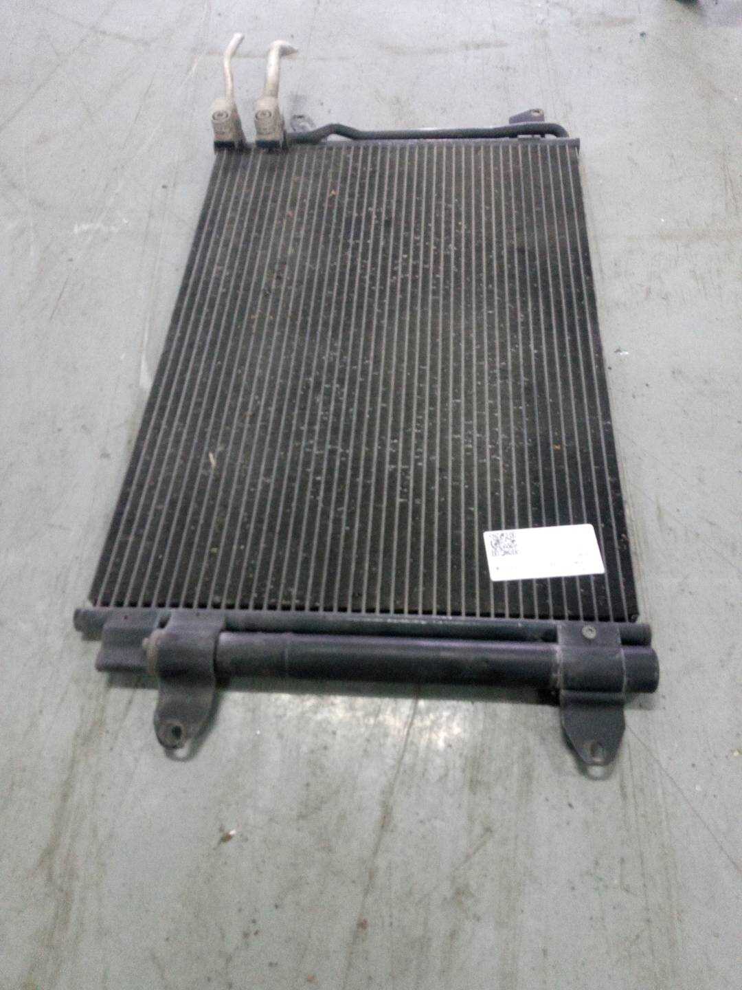 L16D820411 冷凝器
