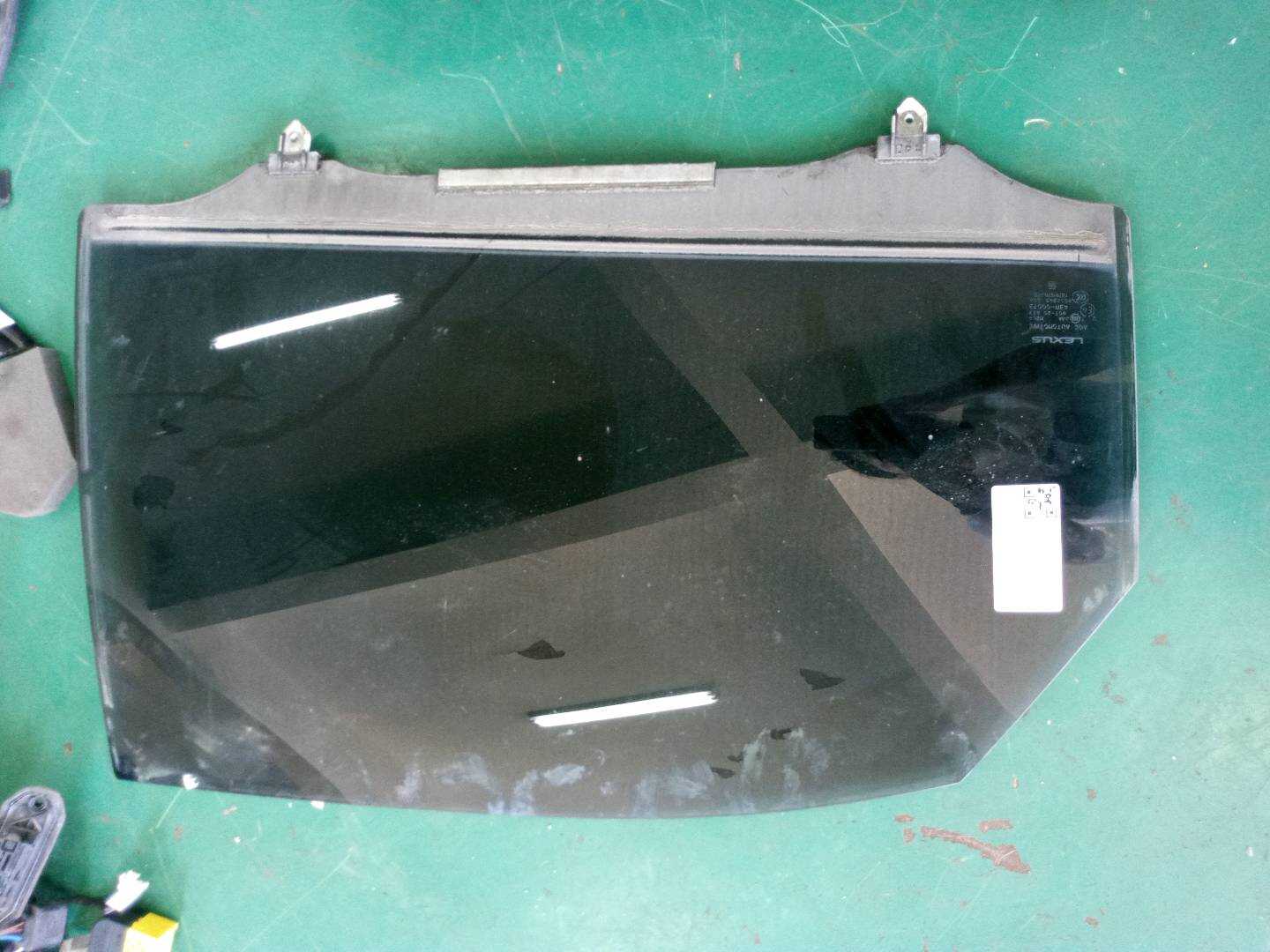 6810348100 后门玻璃(右)