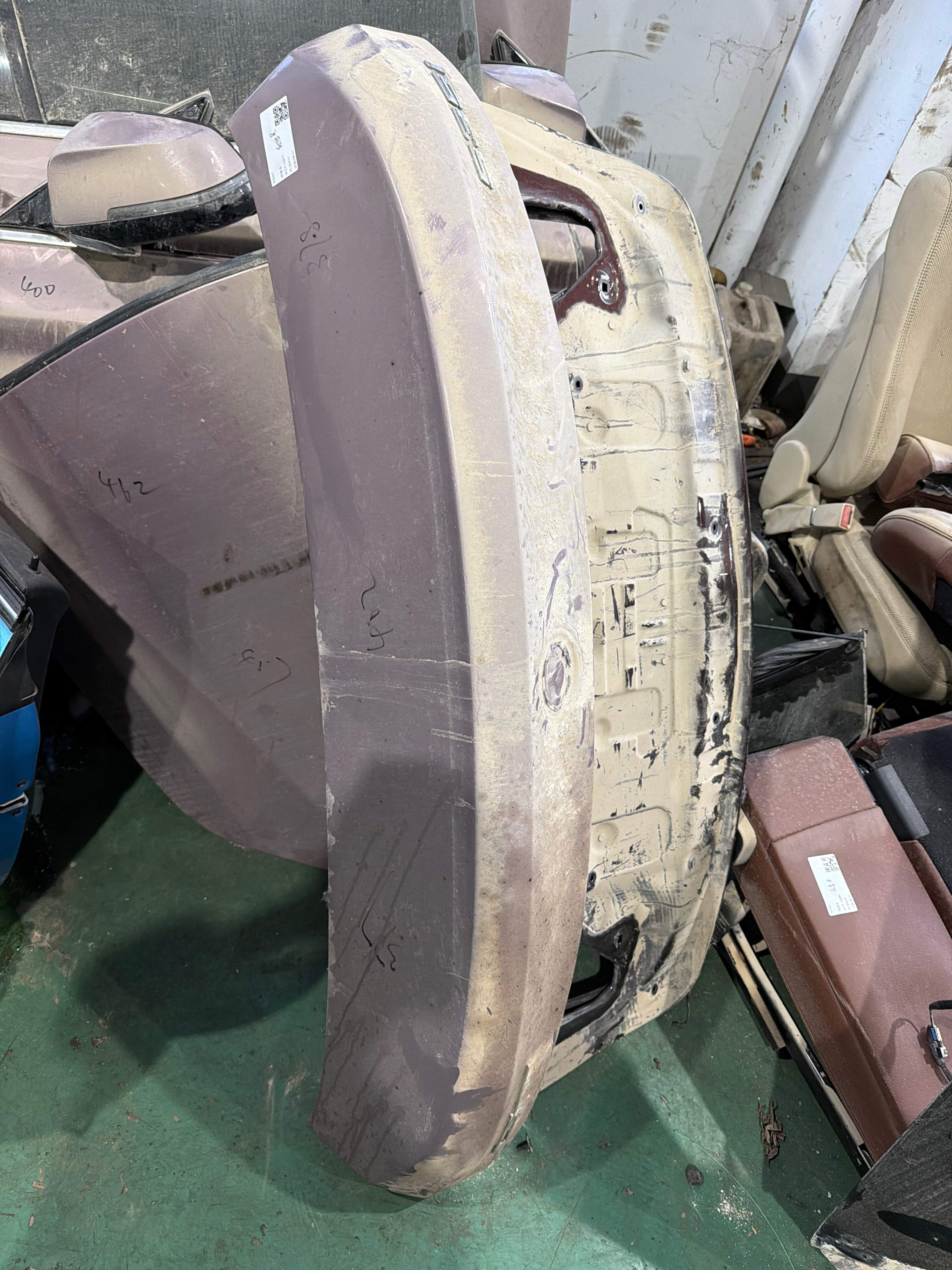 41007342653 Trunk Lid Shell, Lower