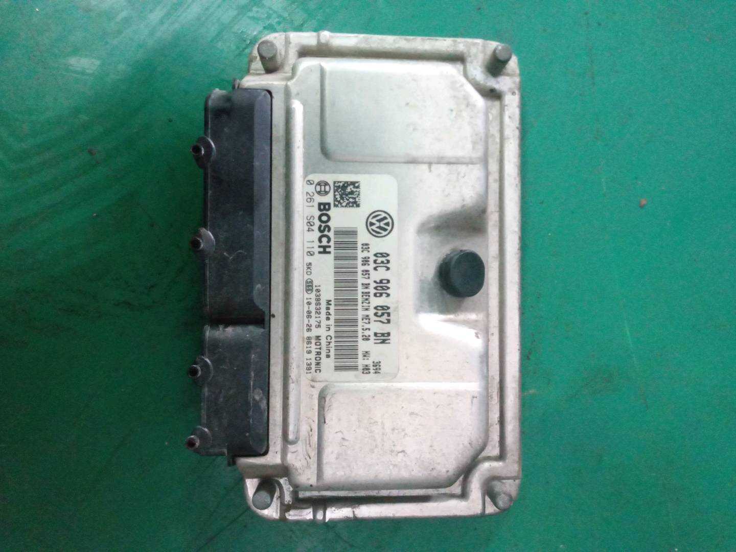 03C906057BN 发动机电脑