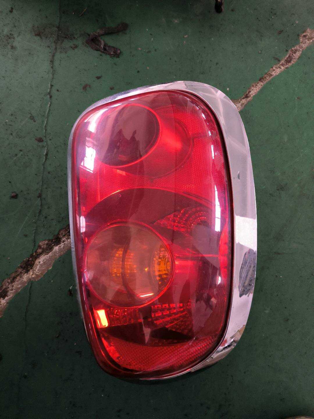 63219808149 尾灯半总成（左）