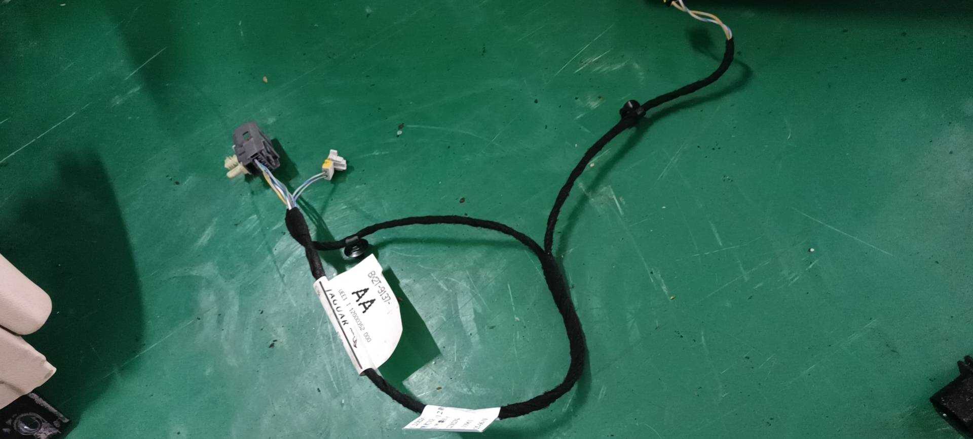 C2Z8239 Passenger Airbag Wiring Harness