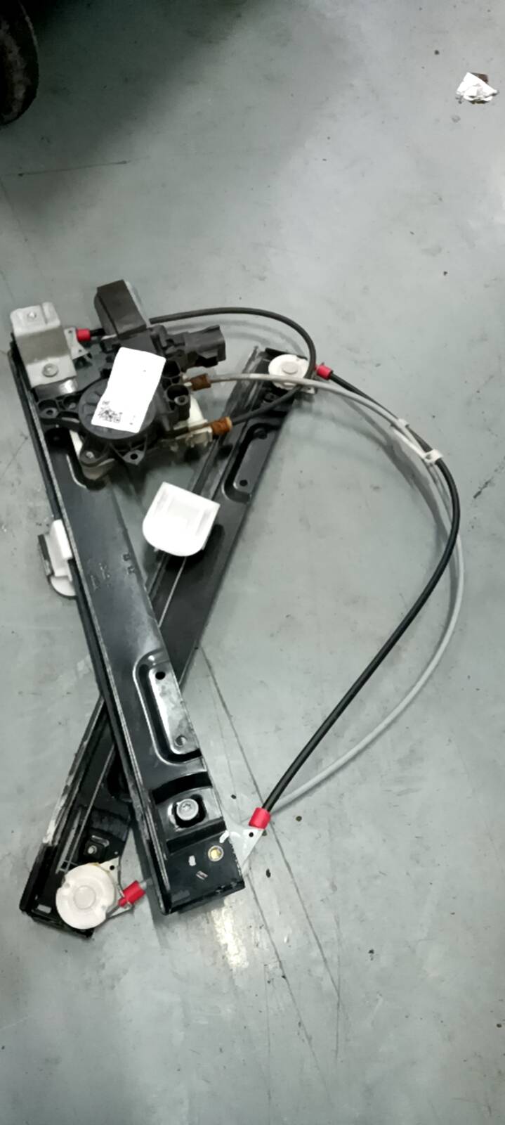 C2Z20613 Front Door Window Regulator Assembly, Left