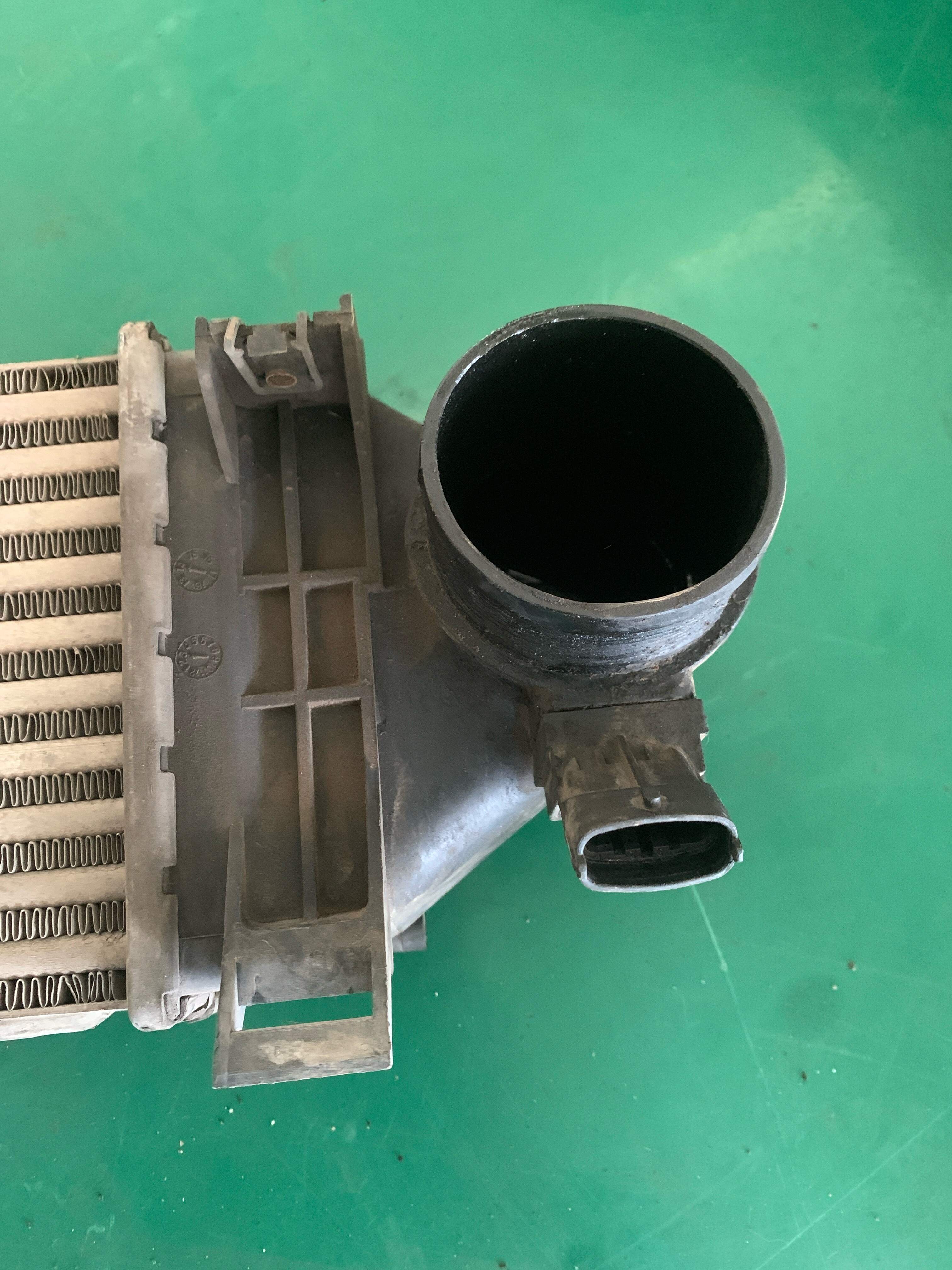 LR031925 Intercooler
