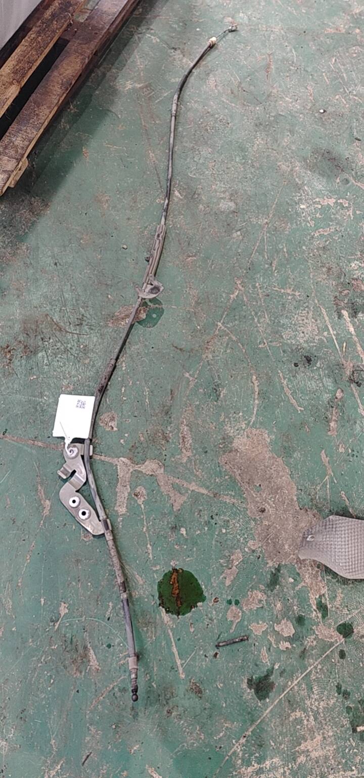 L8E0609721AK 驻车制动拉索(左后)