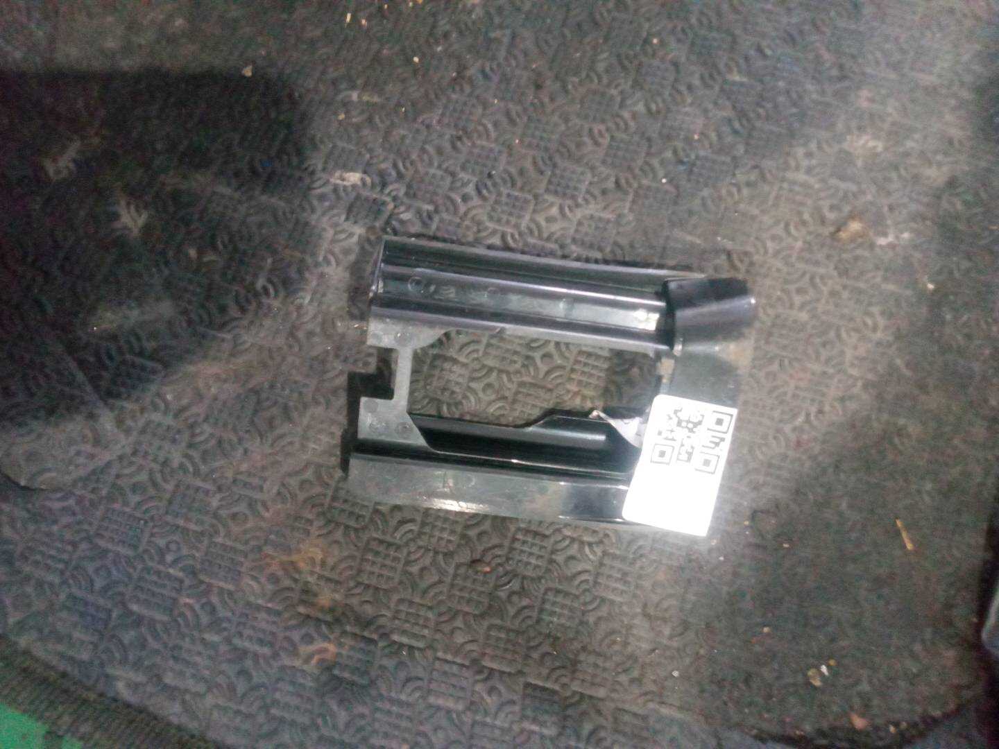 A21291909209051 驾驶员座椅底座滑轨饰盖（右前）