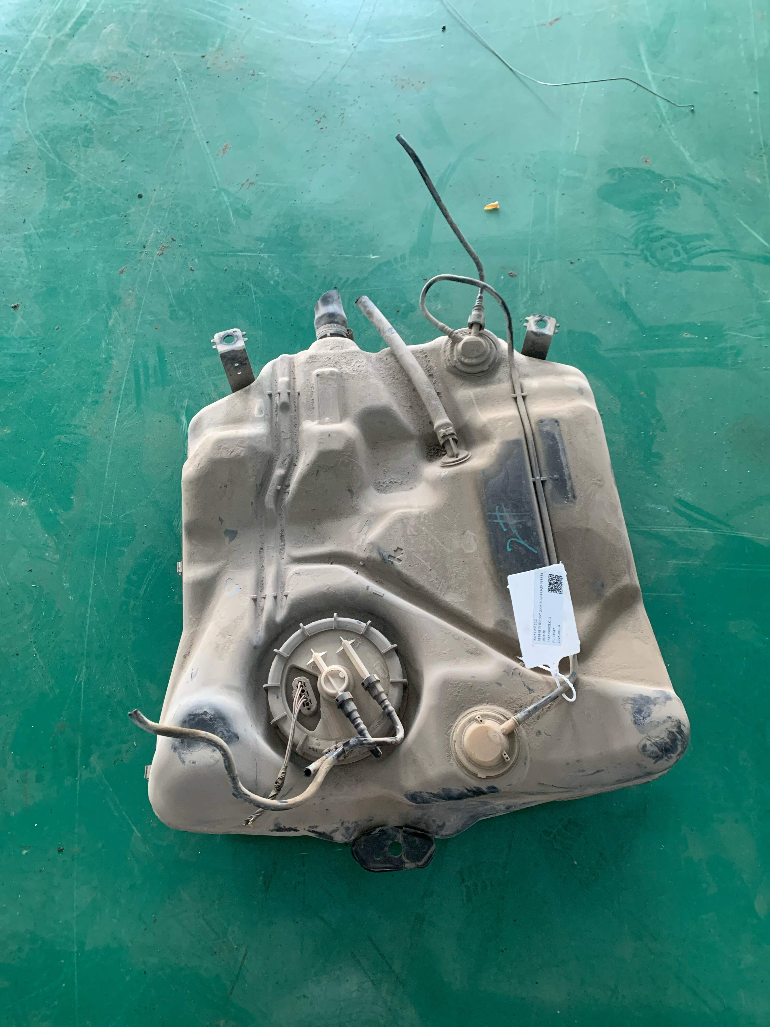 3M519002LC 燃油箱总成
