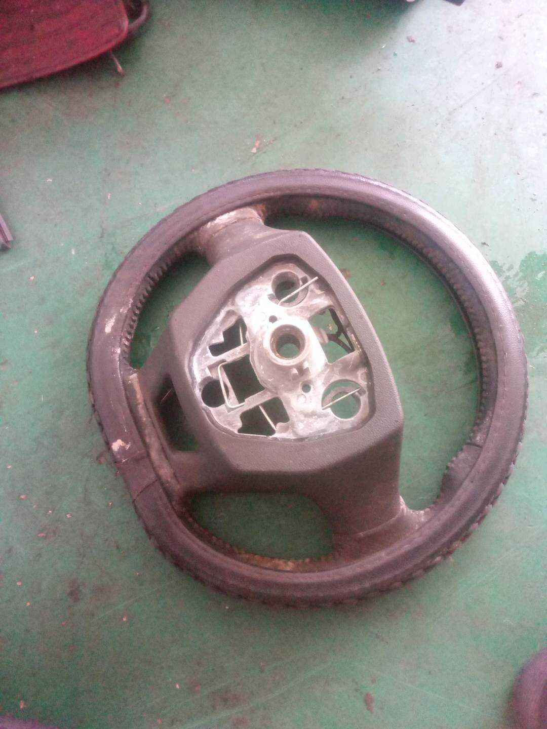 8031027300742 方向盘