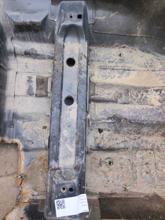 L4GD803174 Passenger Seat Crossmember