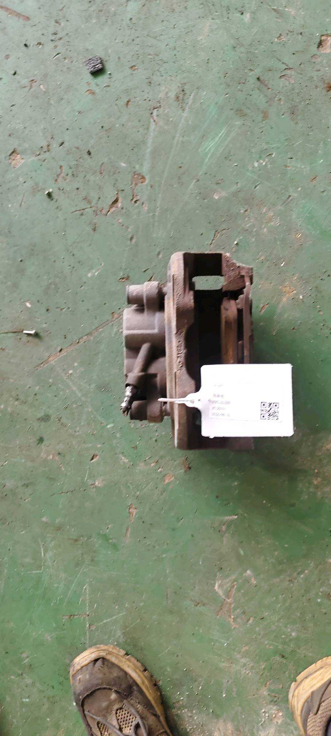 A1644202483 前制动分泵(右)