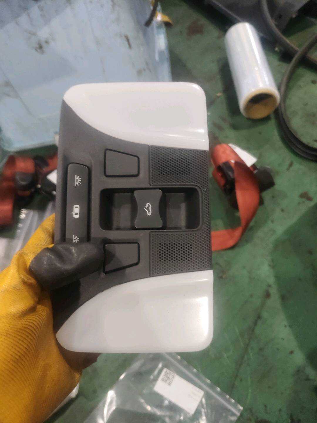 B012248 前顶灯