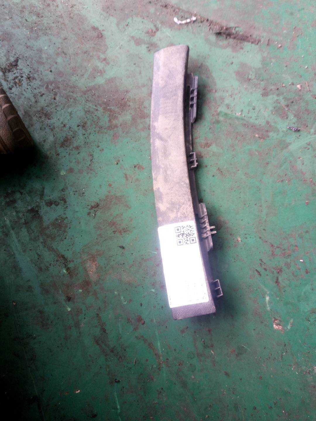8U0868203A A柱内衬（左中）