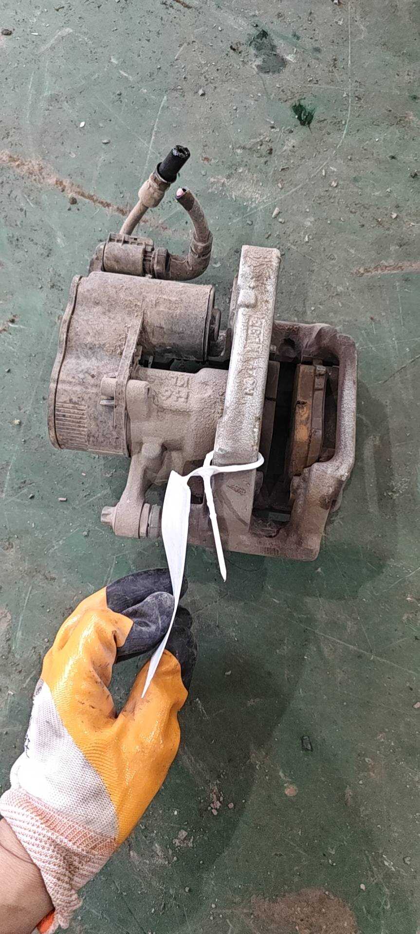 1014029366 Rear Left EPB Integrated Brake Caliper Assembly