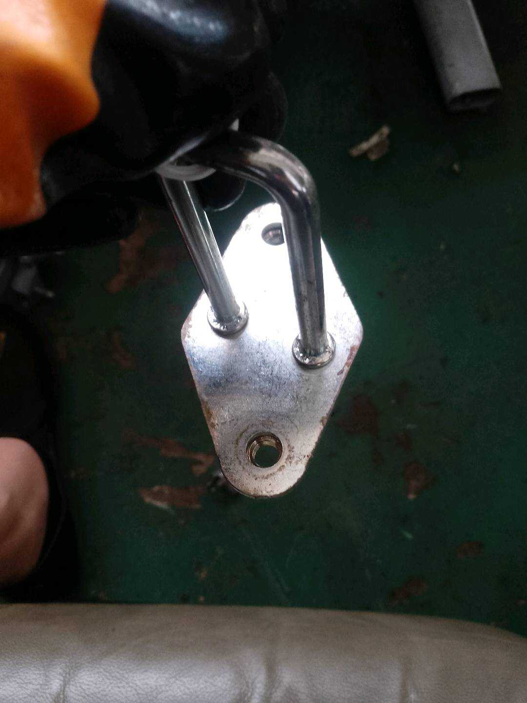 51247295631 尾盖锁栓
