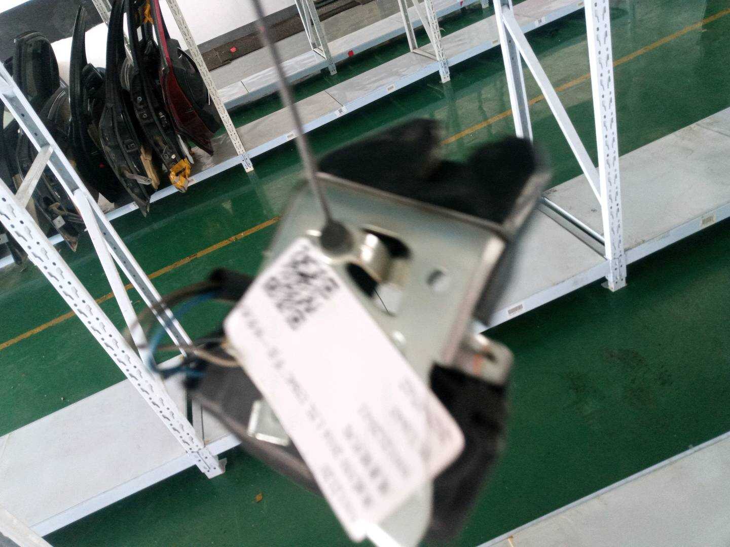 50012120 尾盖锁机构