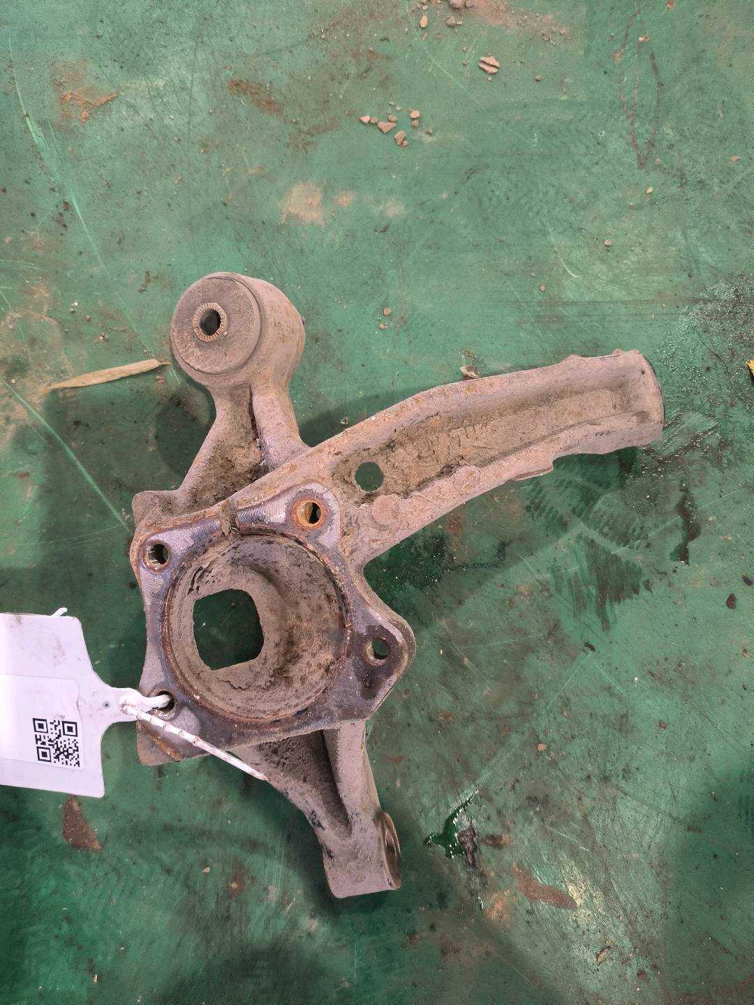 4230406200 后转向节（右）