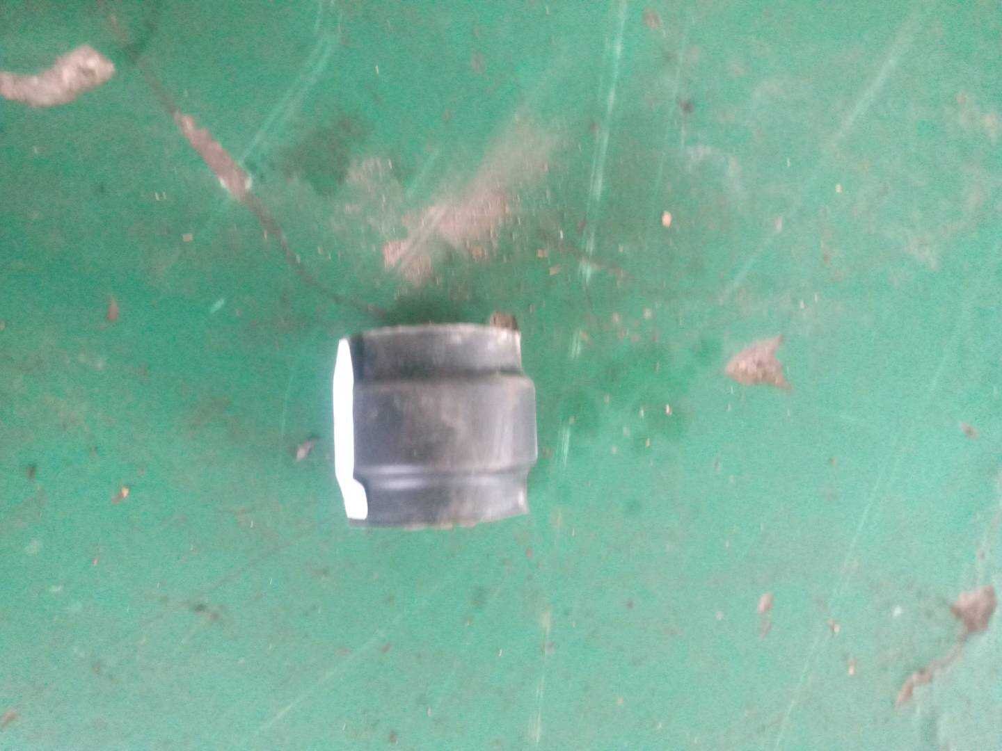 33506861466 Rear Stabilizer Bar Bushing, Left