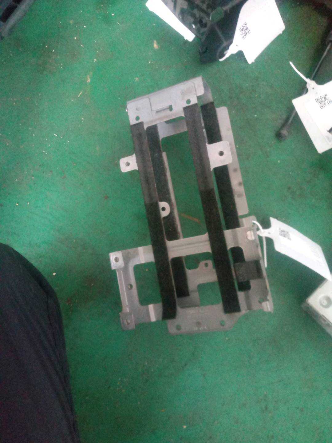 XQU500200 托架