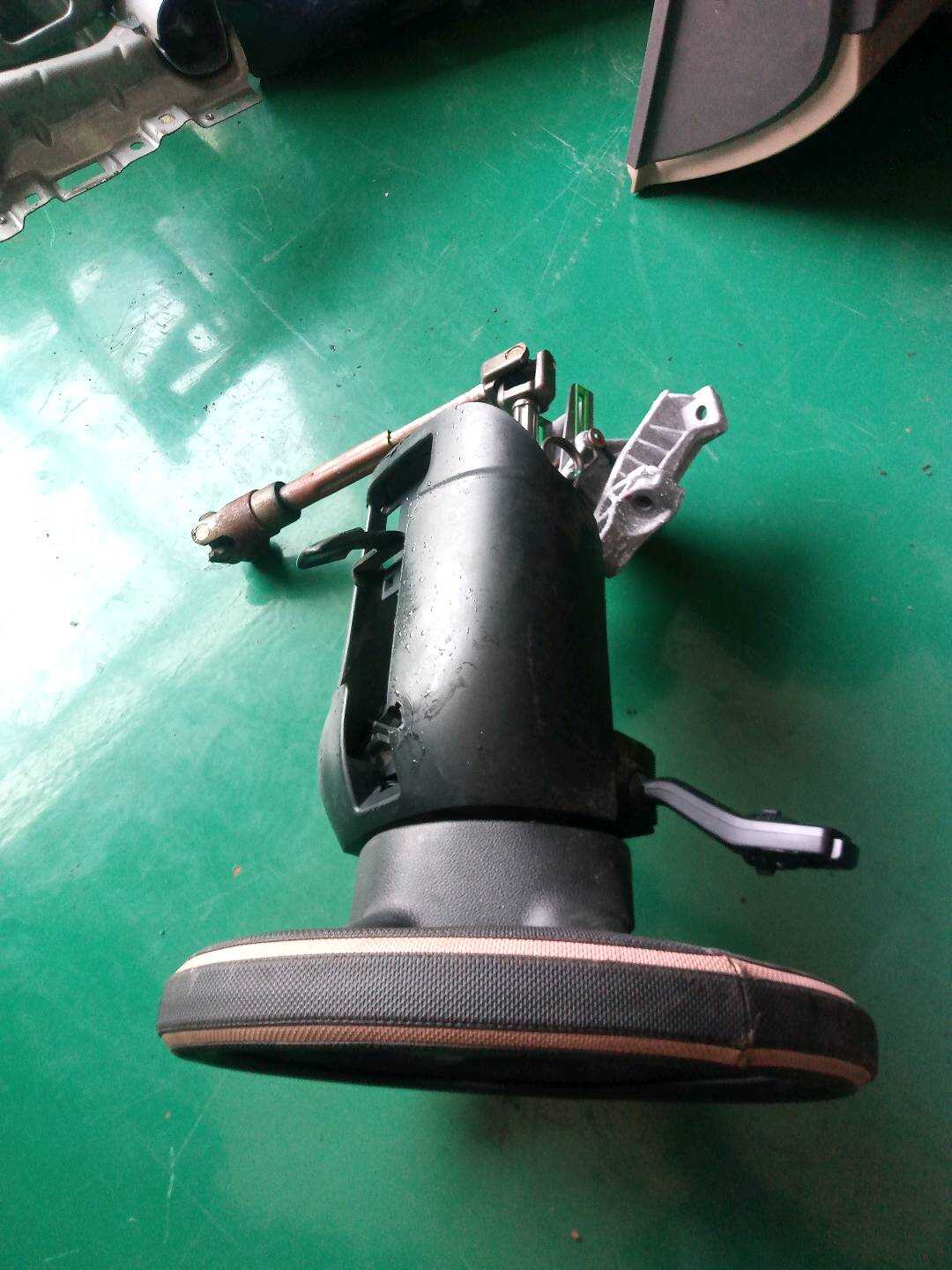 5M513C529AC 转向管柱