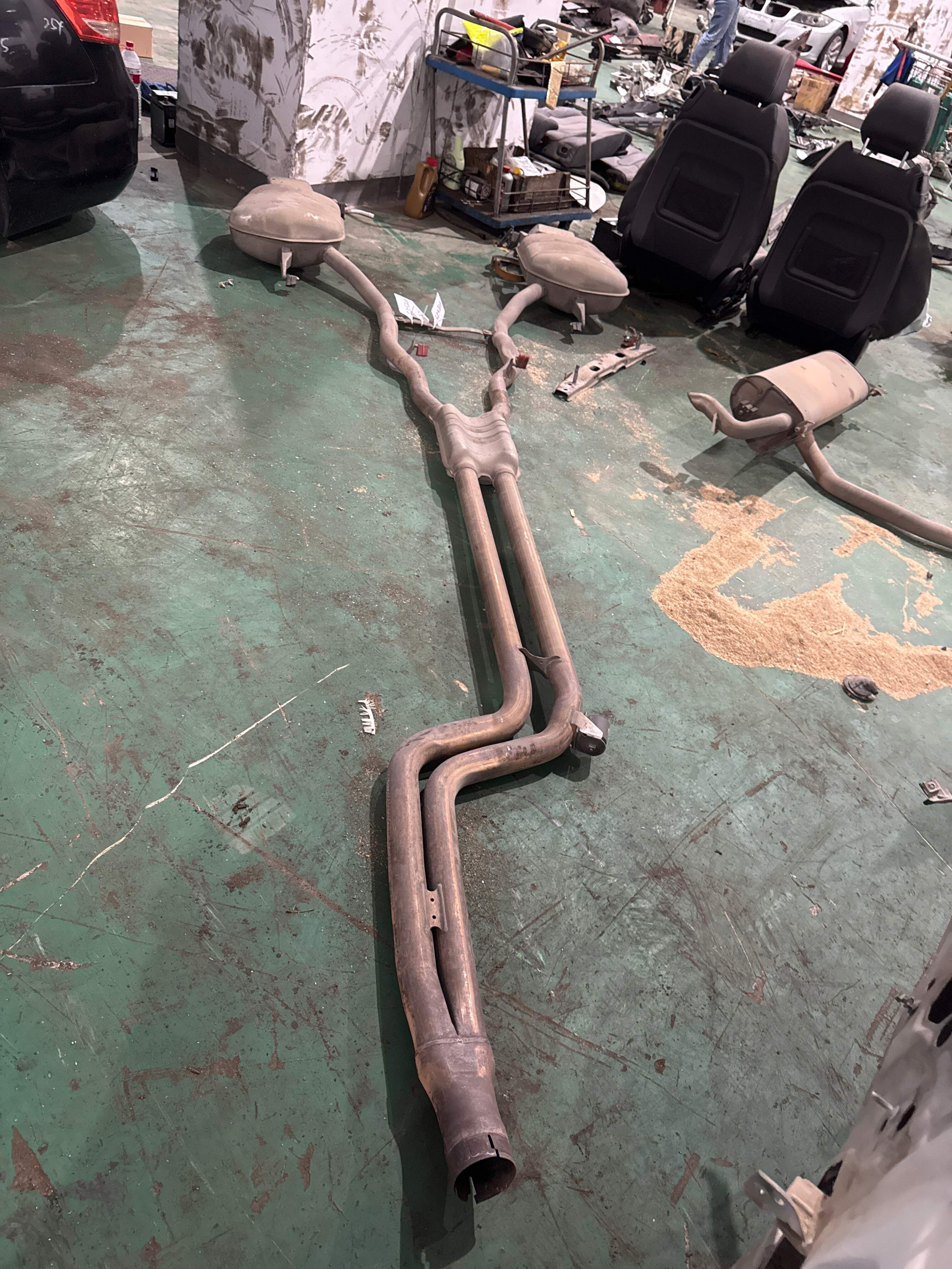 18307646934 Exhaust Pipe, Center
