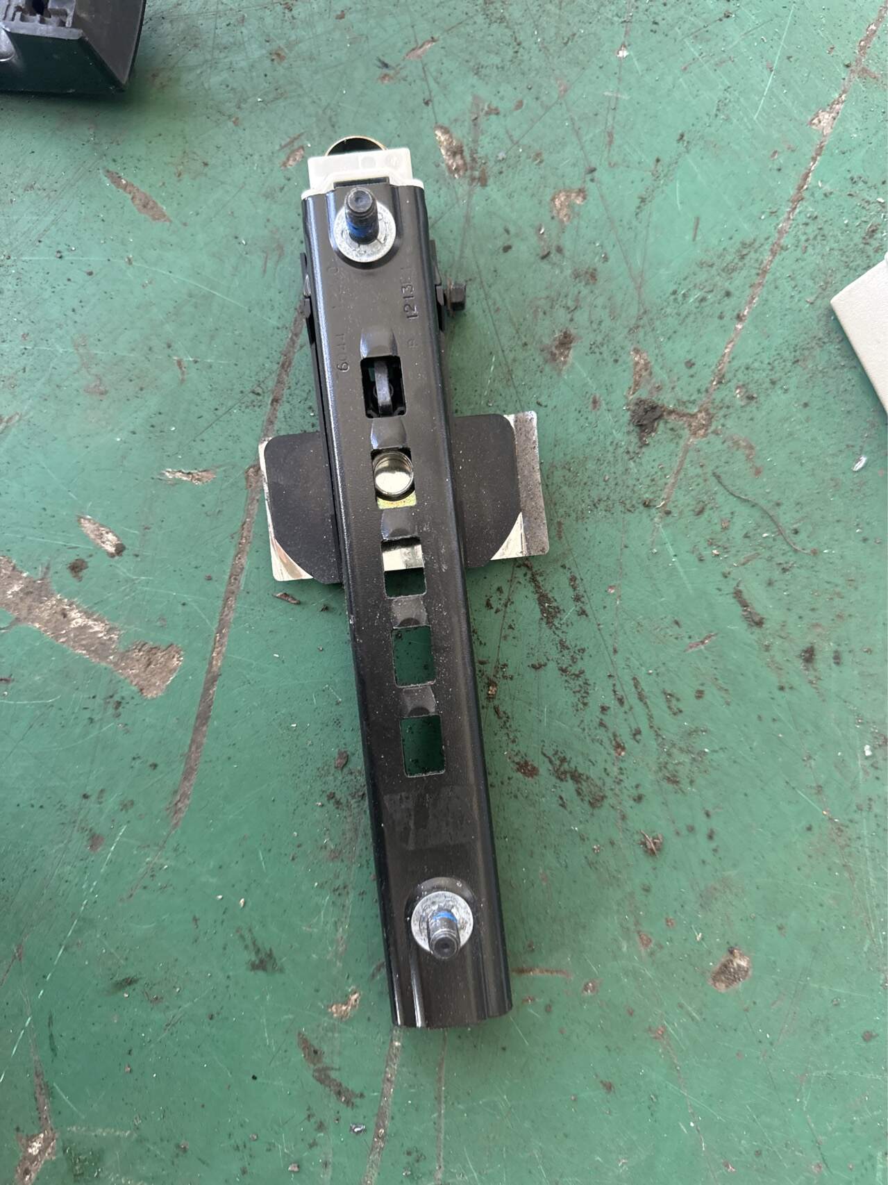 LR009119 Driver Seat Belt Height Adjuster