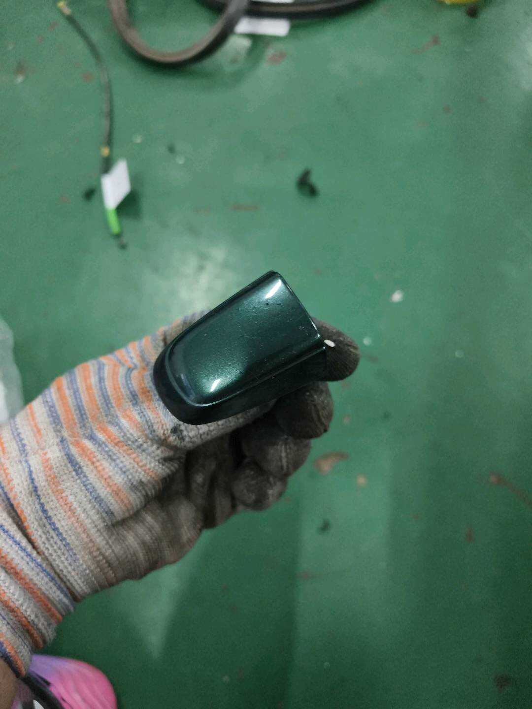 8796106333 后门外拉手饰盖（左）