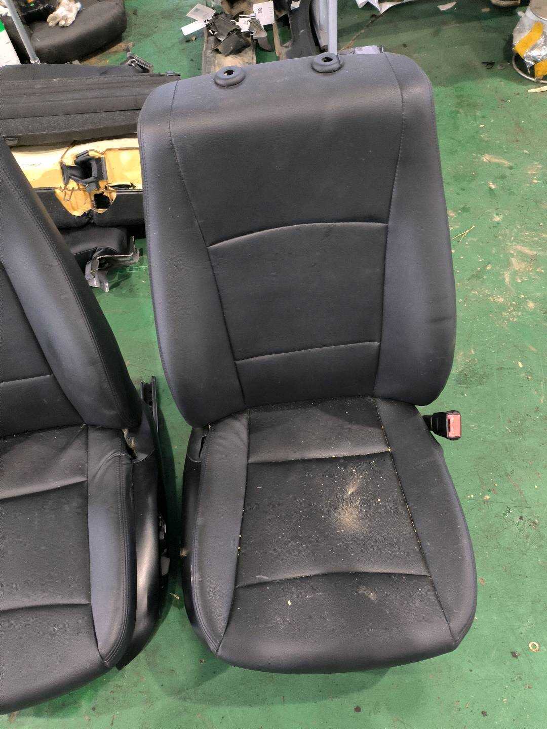 52107135542 副驾驶员座椅底座骨架
