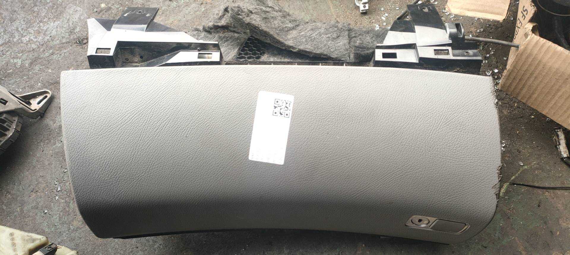 A2216801787 仪表台杂物箱