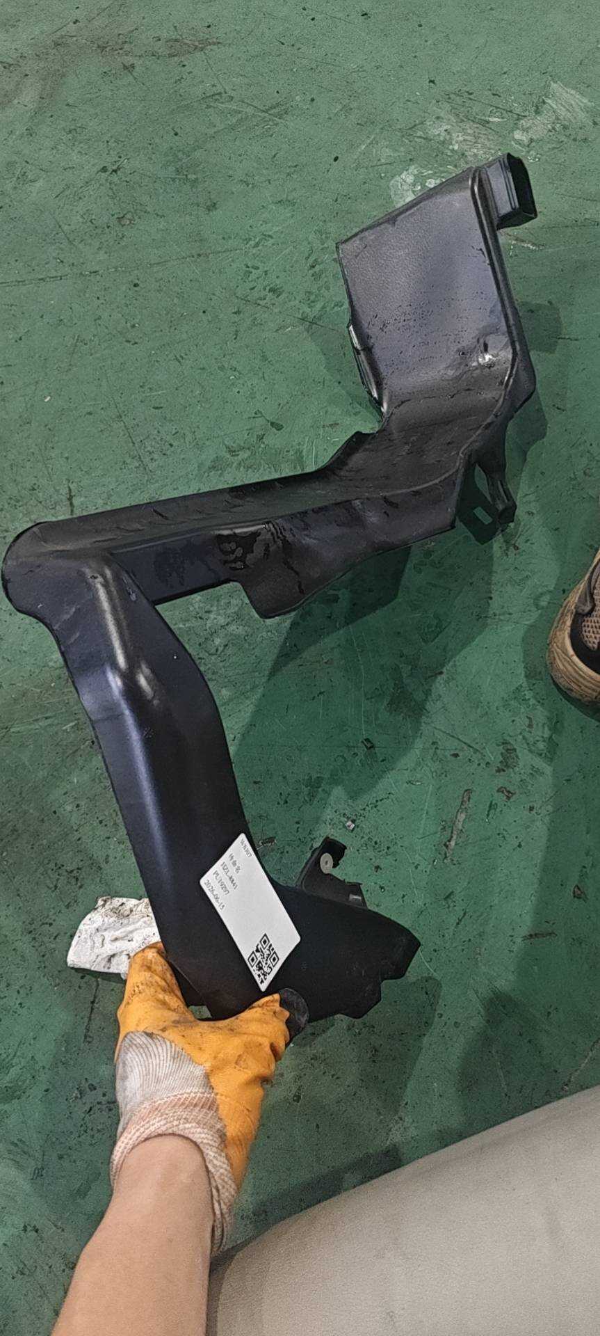 83332TM0G02 Floor Duct, Rear Left