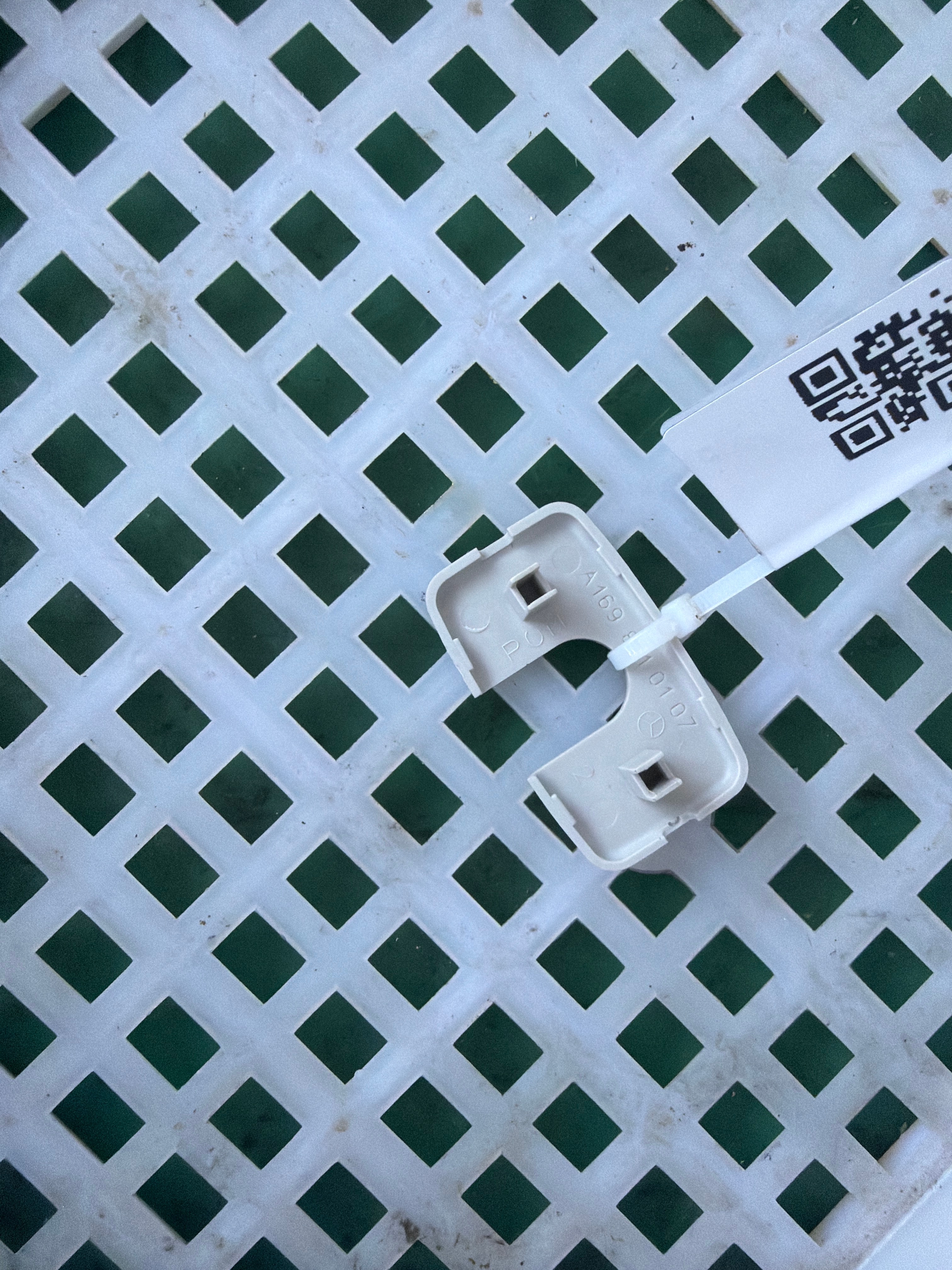 A16981101077H52 护盖