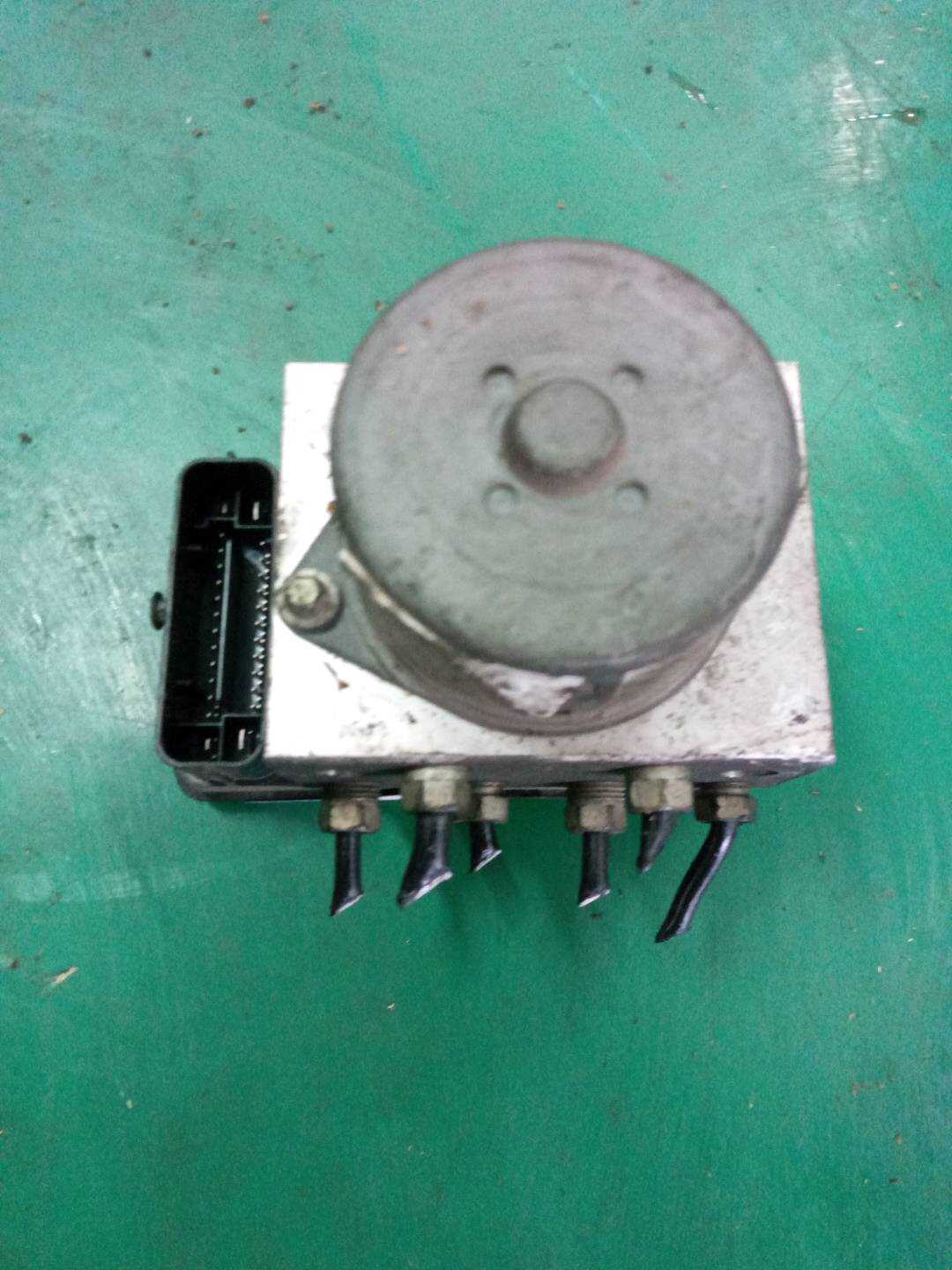 8G912M110EE ABS泵总成