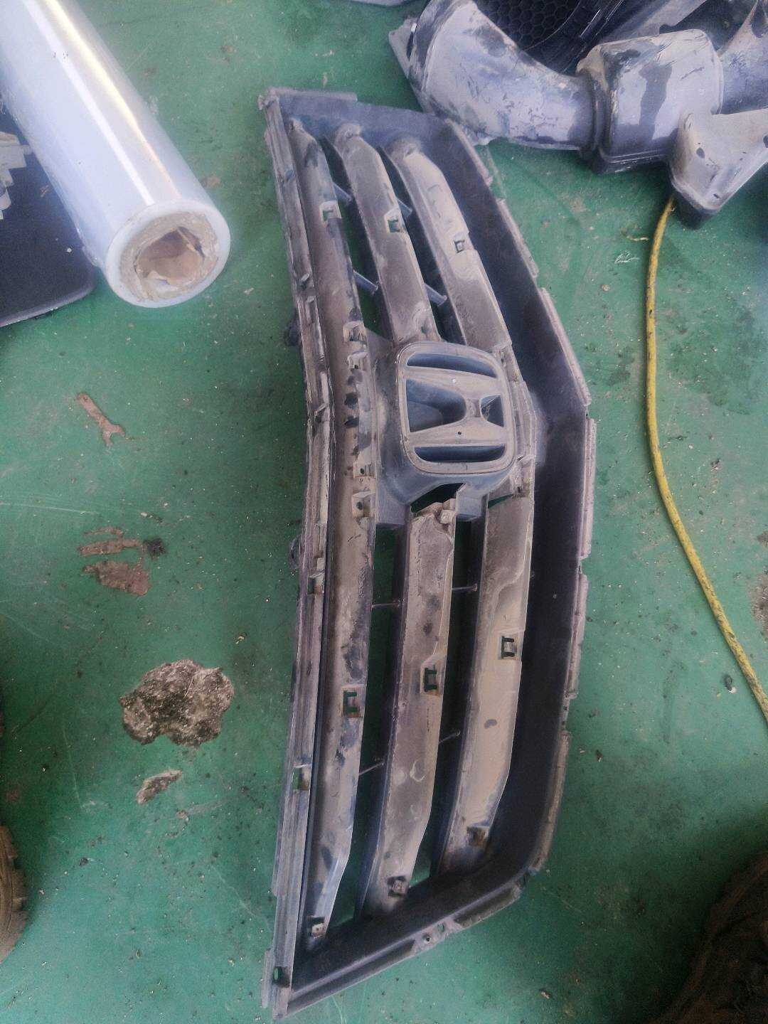 71121TL0G02 中网内框