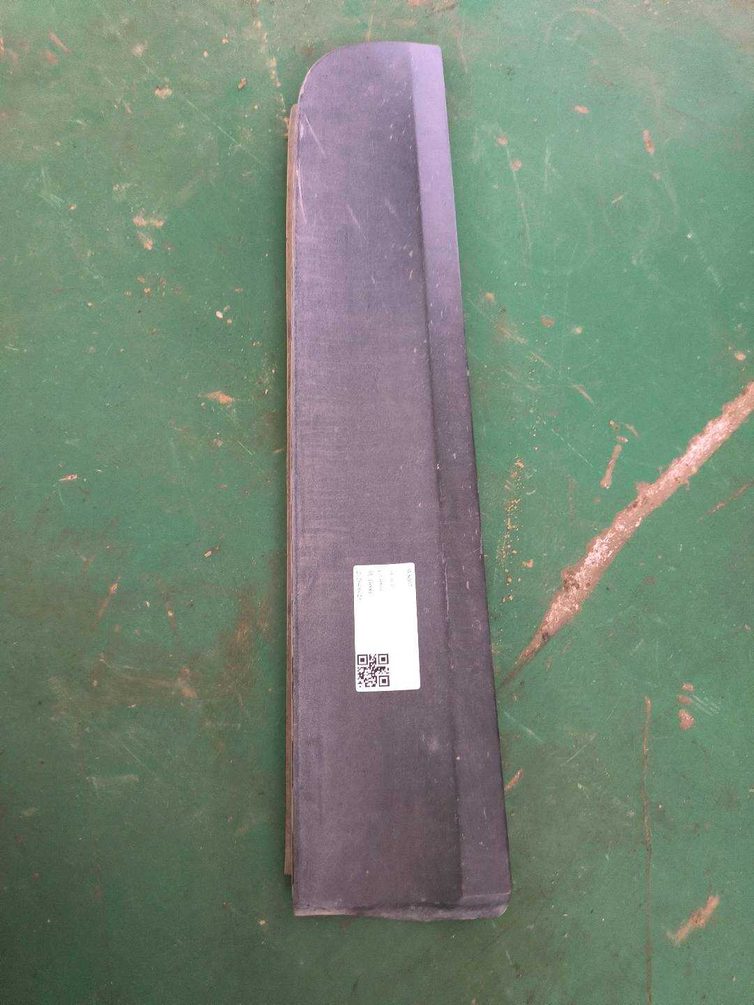 51137205782 后门饰条（右）