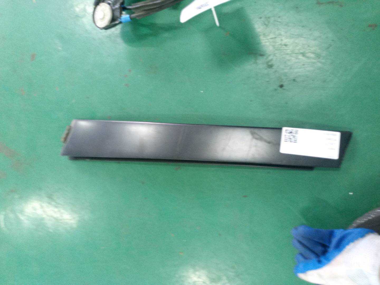 51327038358 前门窗框外饰板(右后)
