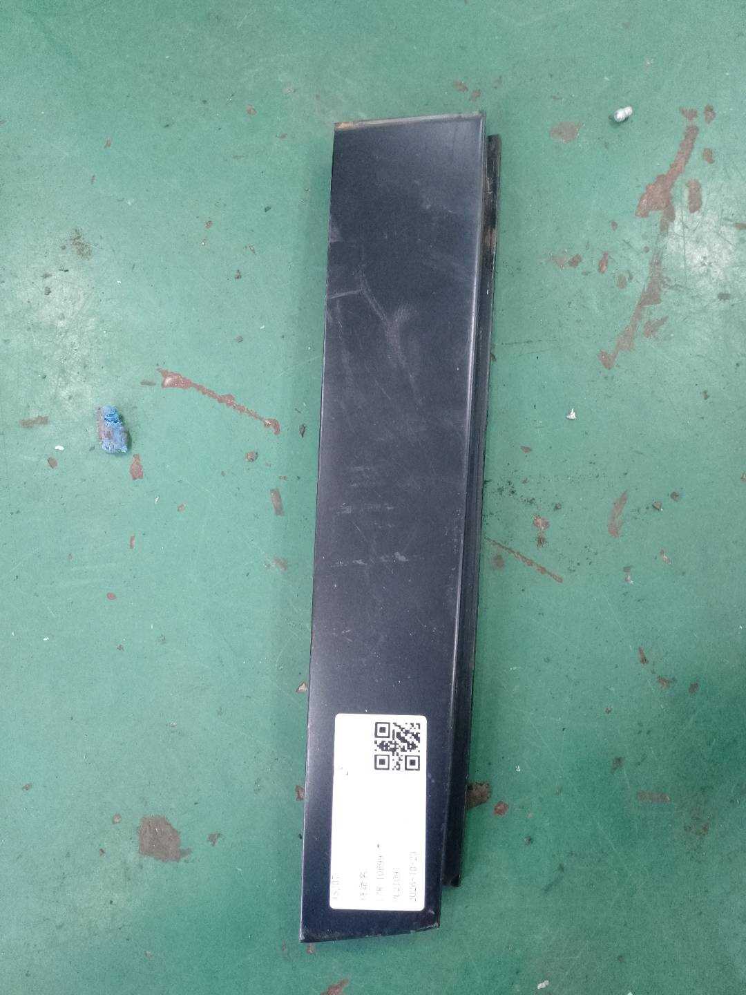 1K5839901D Rear Door Window Frame Outer Trim, Front Left